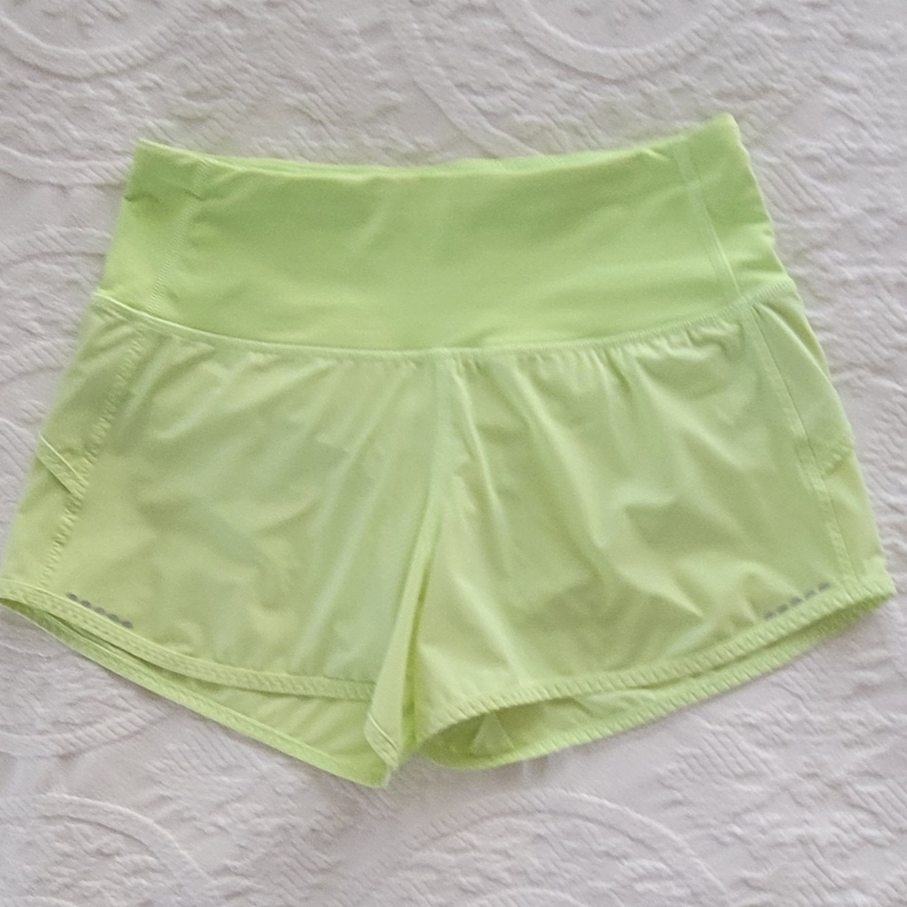 Lululemon Run Speed Up Shorts Excellent Condition size 2